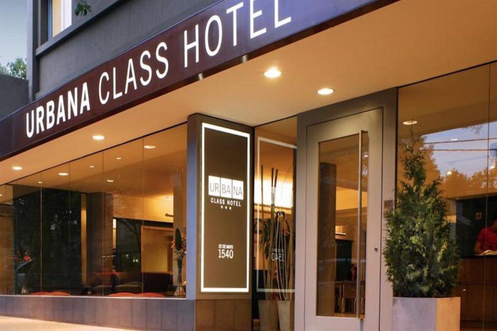 Urbana Class Hotel