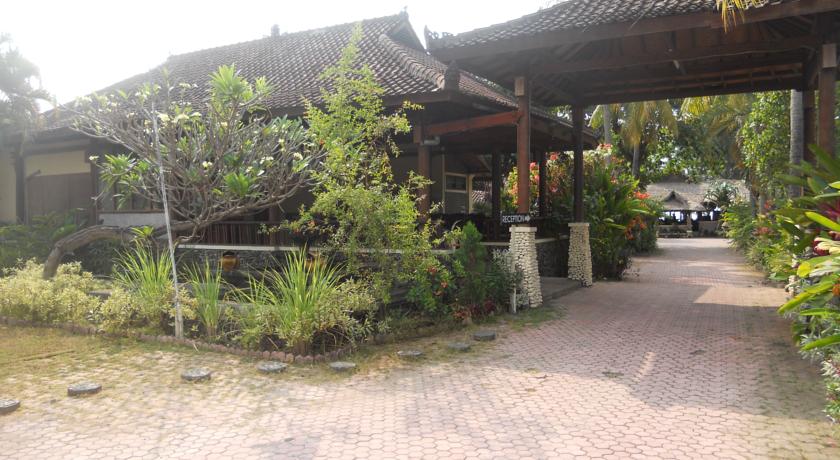 Bali Lovina Beach Cottage