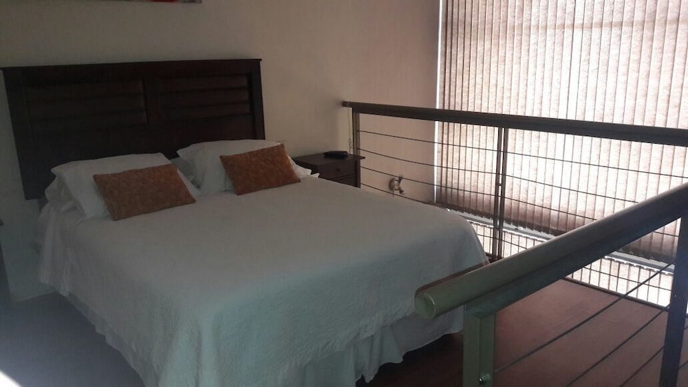 San Ignacio Suite Apartments