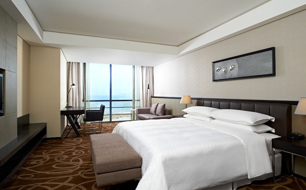 West coast of Qingdao and Four Points by Sheraton Long