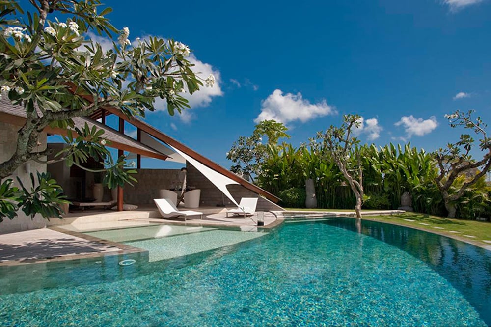 The Layar - Designer Villas and Spa