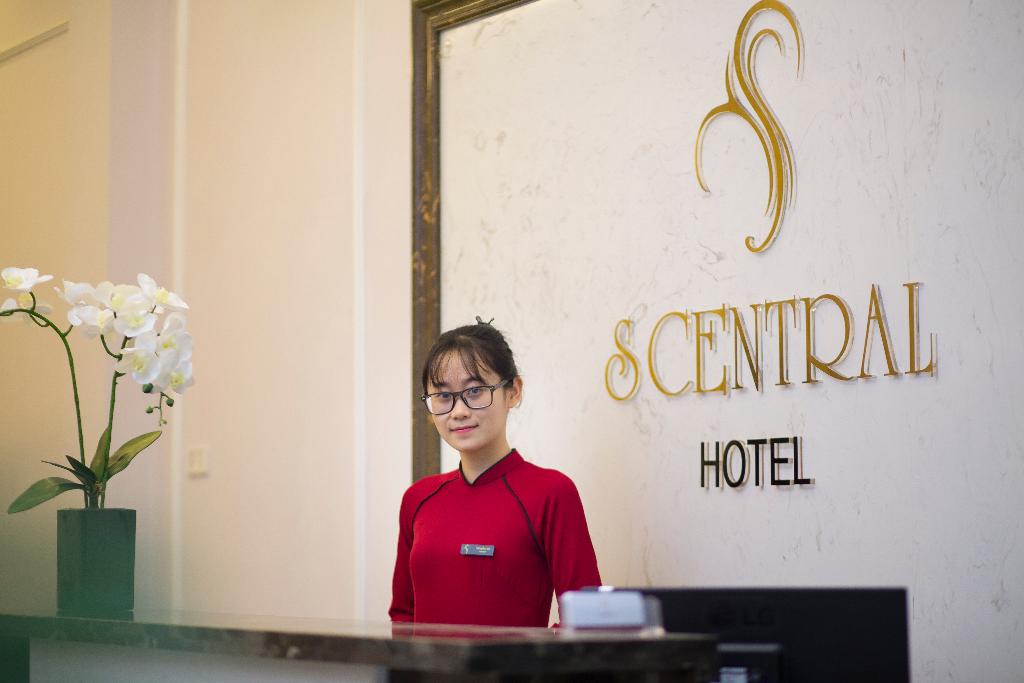 S Central Hotel