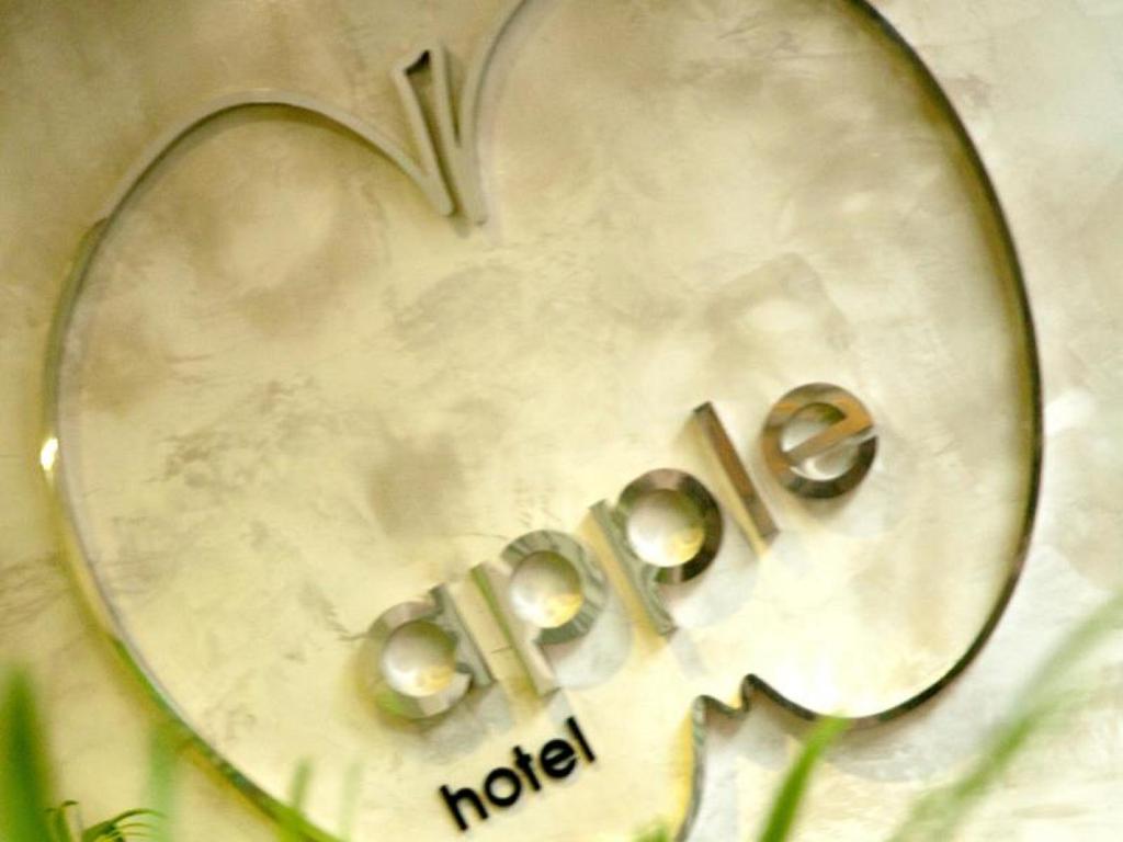 Apple Hotel