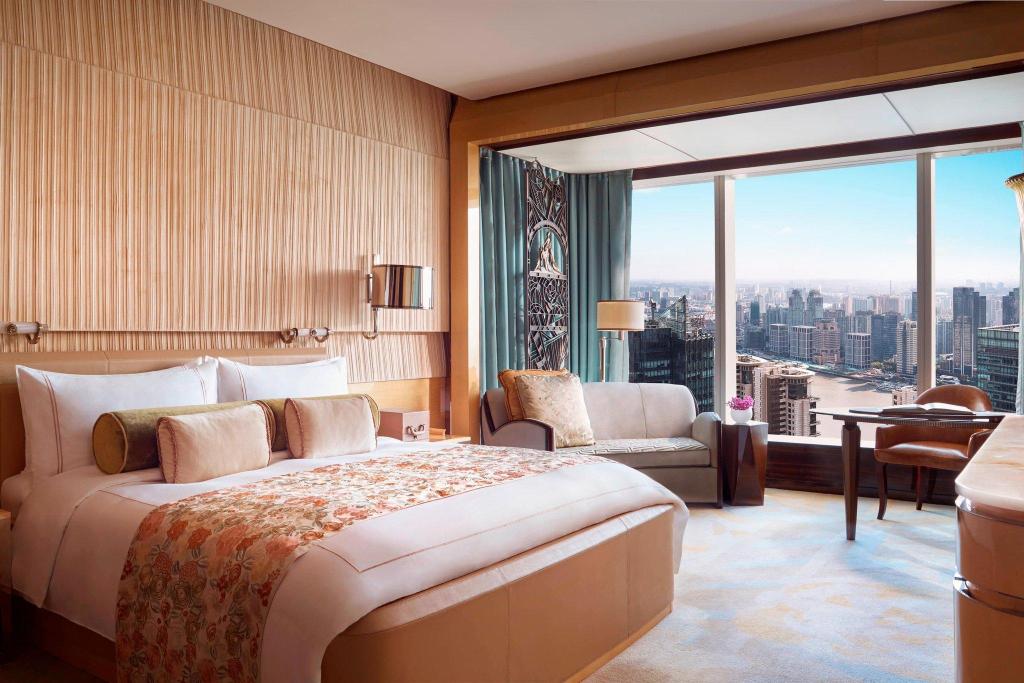 Ritz-Carlton Shanghai Pudong Hotel