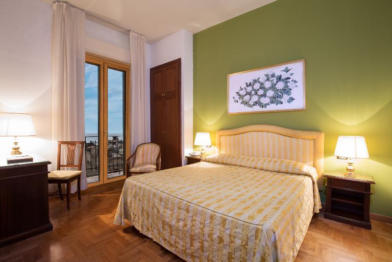 HOTEL ISABELLA