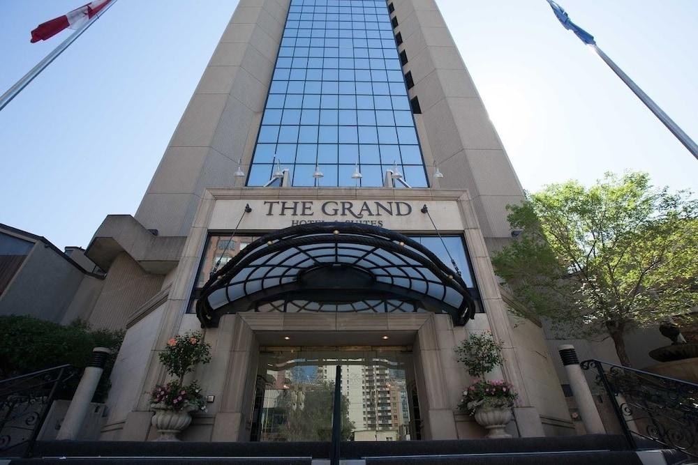 Grand Hotel And Suites
