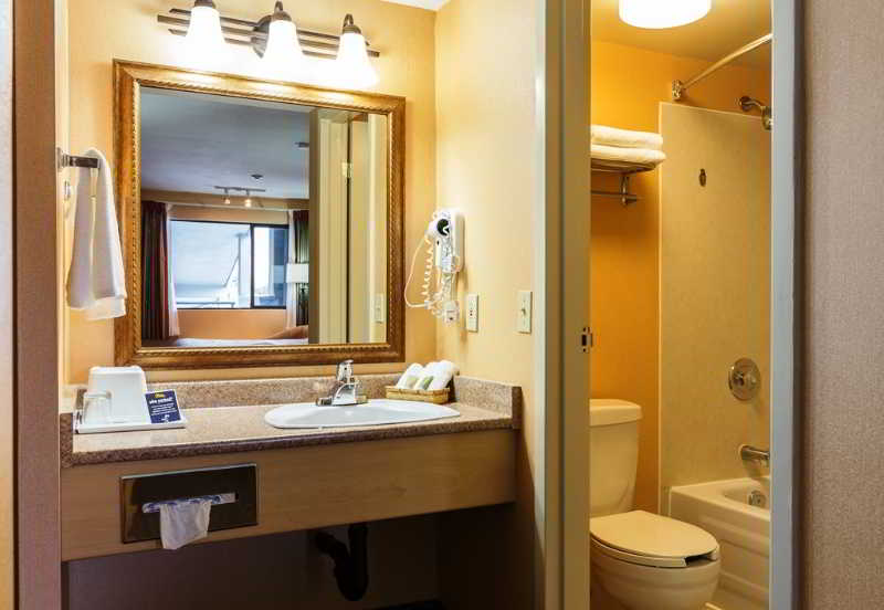 ACCENT INNS BURNABY