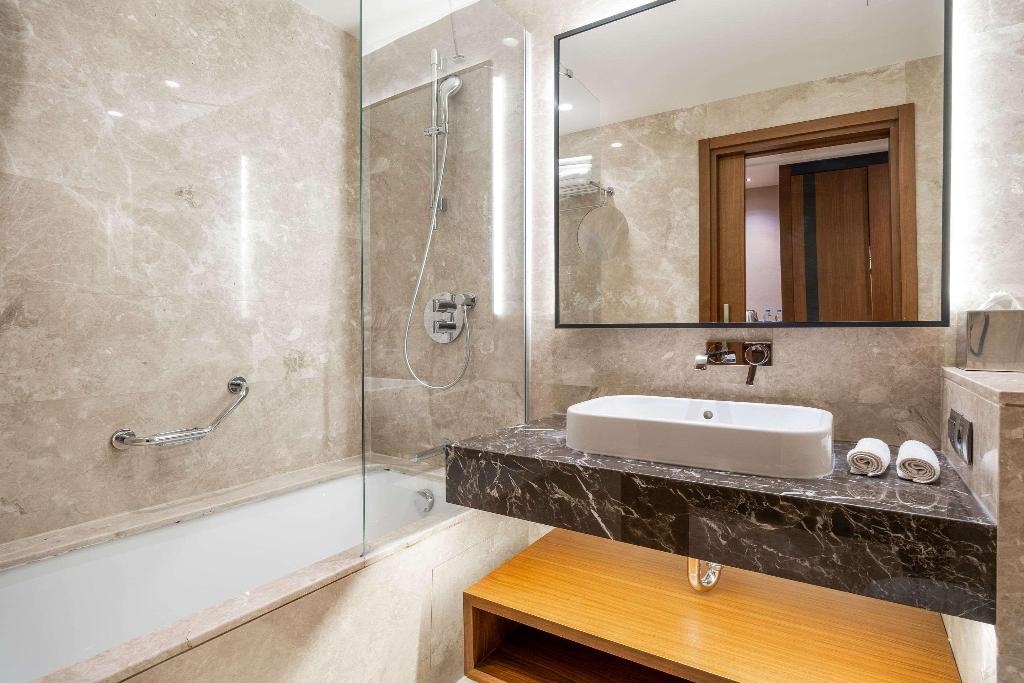 CLARION HOTEL GOLDEN HORN