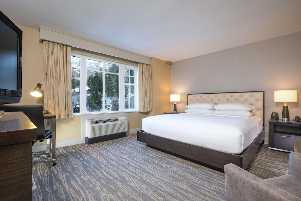 HILTON WHISTLER RESORT & SPA