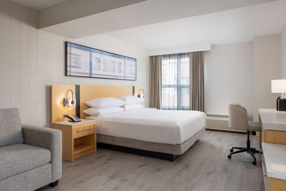 DELTA HOTELS GRAND OKANAGAN RESORT