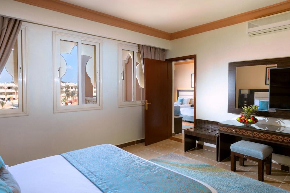 PICKALBATROS PALACE RESORT - HURGHADA