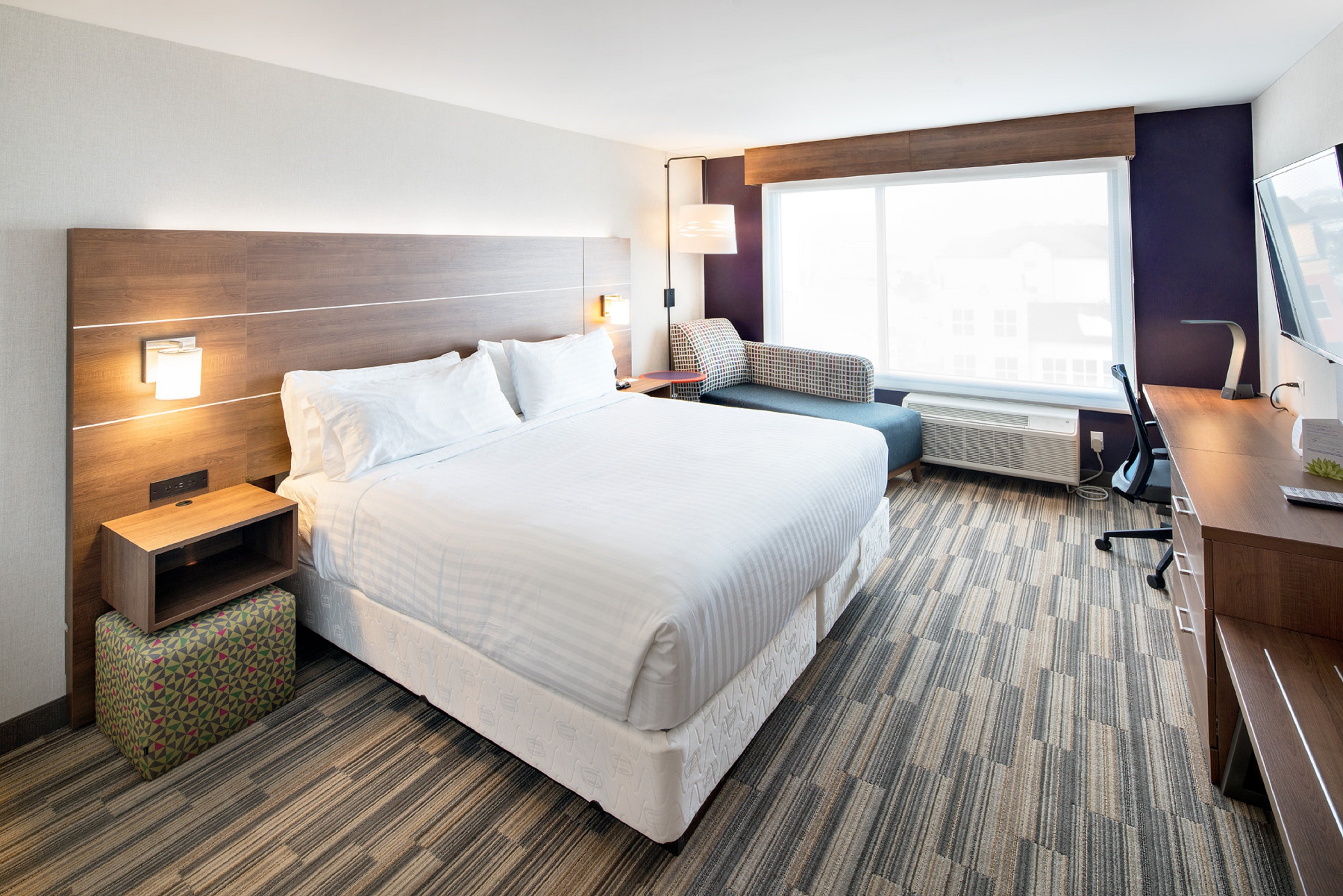 Holiday Inn Express North Red Deer
