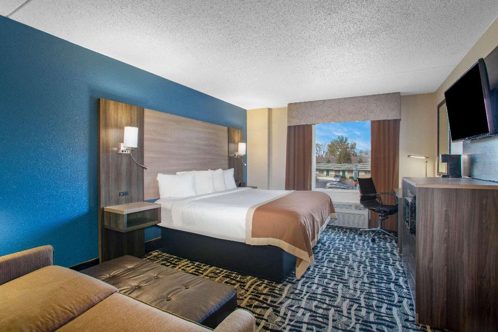 BAYMONT INN AND SUITES BRANSON - ON THE STRIP