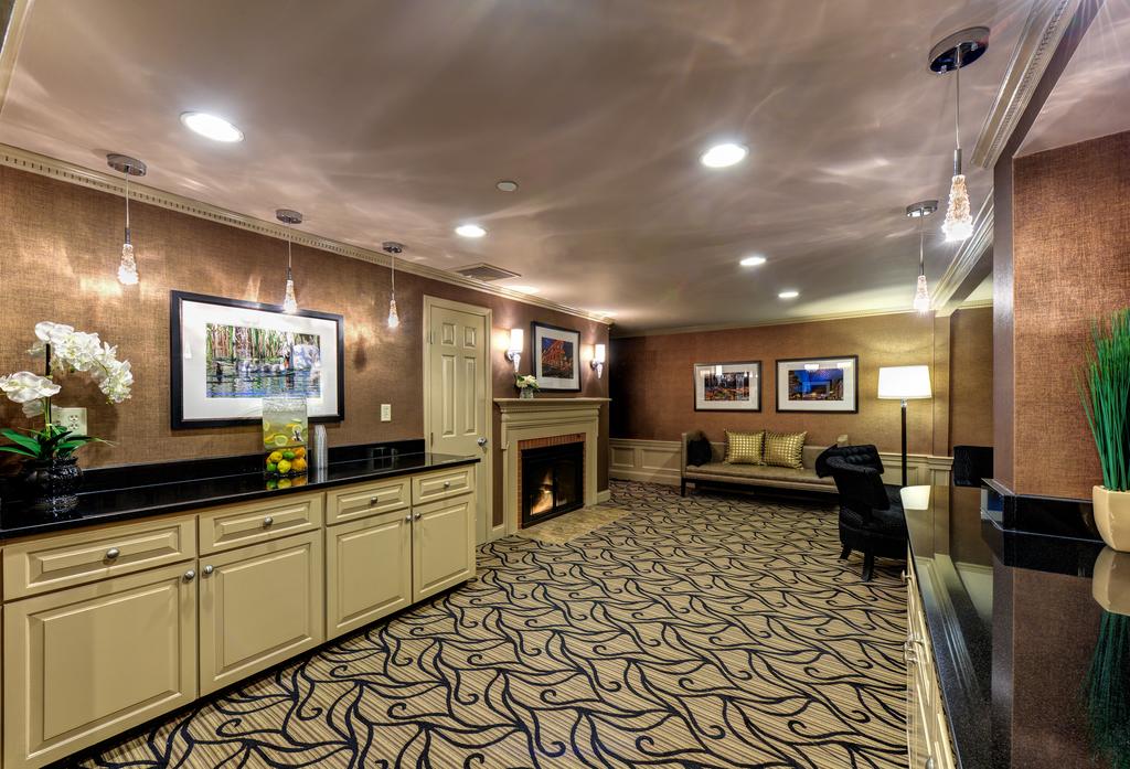 THE PORT INN; AN ASCEND HOTEL COLLECTION MEMBER PORTSMOUTH