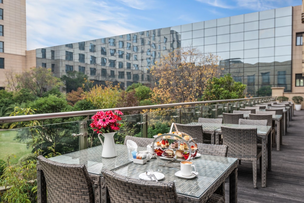 HOLIDAY INN SHANGHAI HONGQIAO, AN IHG HOTEL