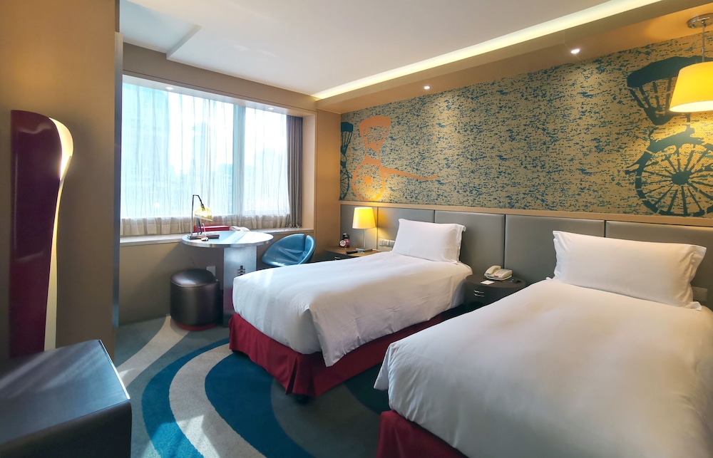 RADISSON COLLECTION HYLAND SHANGHAI