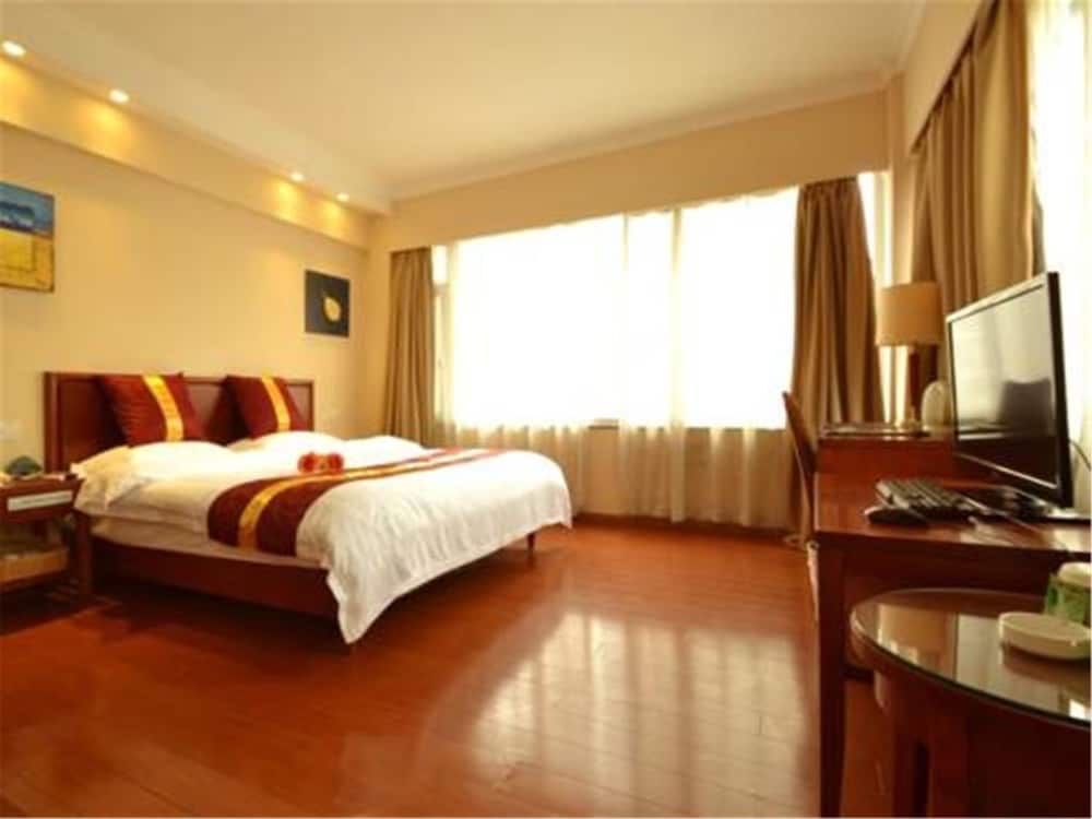 GREENTREE INN SHANGHAI JINGAN XINZHA ROAD BUSINESS HOTEL