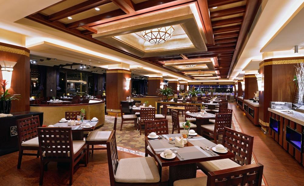 HOWARD JOHNSON CONFERENCE RESORT CHENGDU