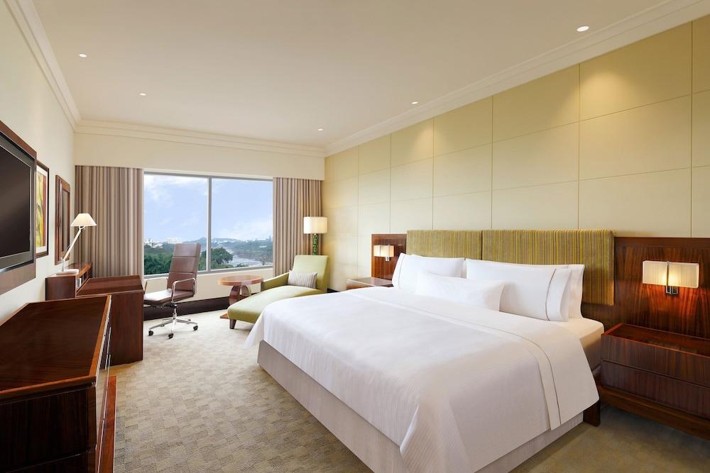 THE WESTIN PUNE KOREGAON PARK
