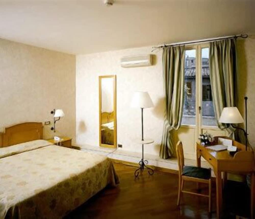 HOTEL FORTUNA