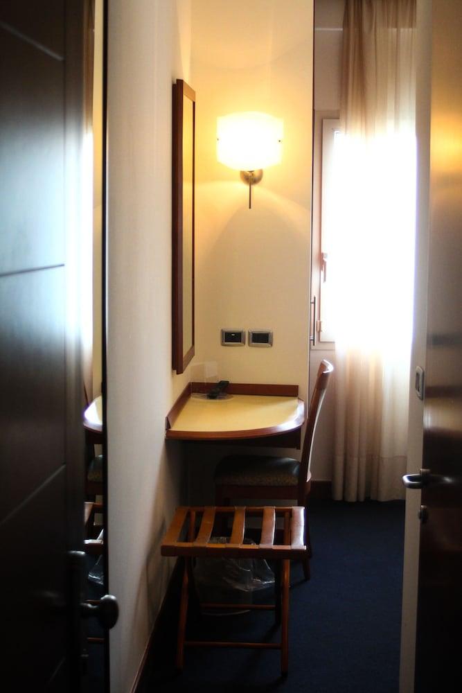 MILLENNHOTEL
