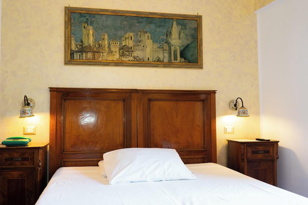 PRIMAVERA MINI HOTEL
