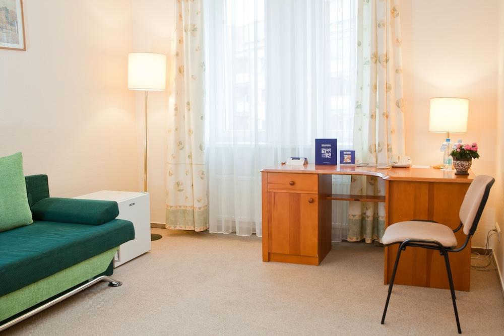 KOLONNA HOTEL BRIGITA