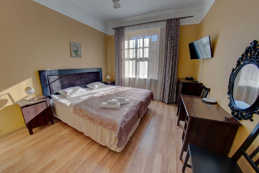 VIKTORIJA HOTEL