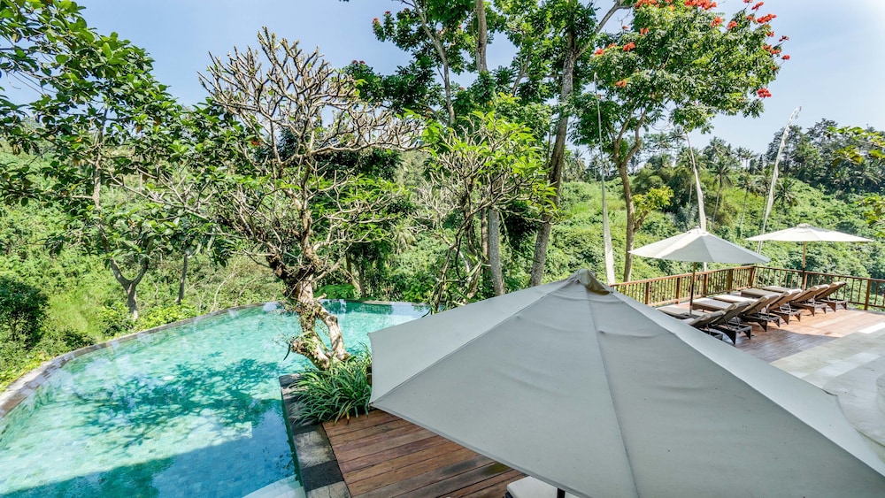 NATURA RESORT AND SPA