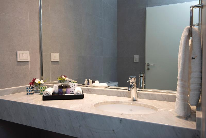 ARC ARENALES STUDIOS & SUITES