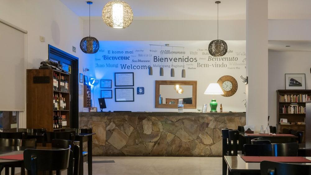 PRO HOTEL