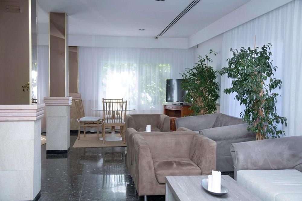 HOTEL OBEROY