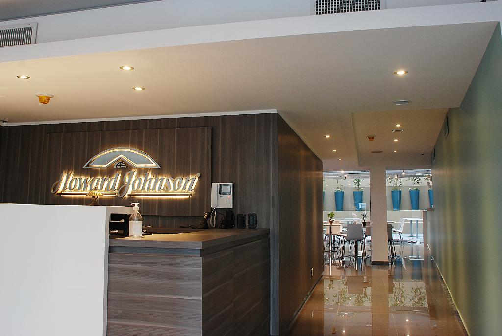 IAN HOTEL