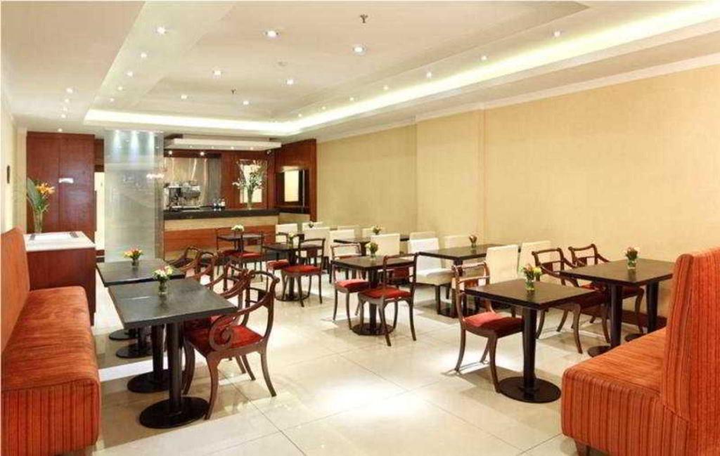 HOTEL SHELTOWN