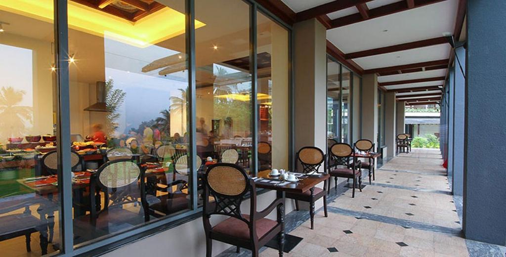 Earls Regent Hotel Kandy