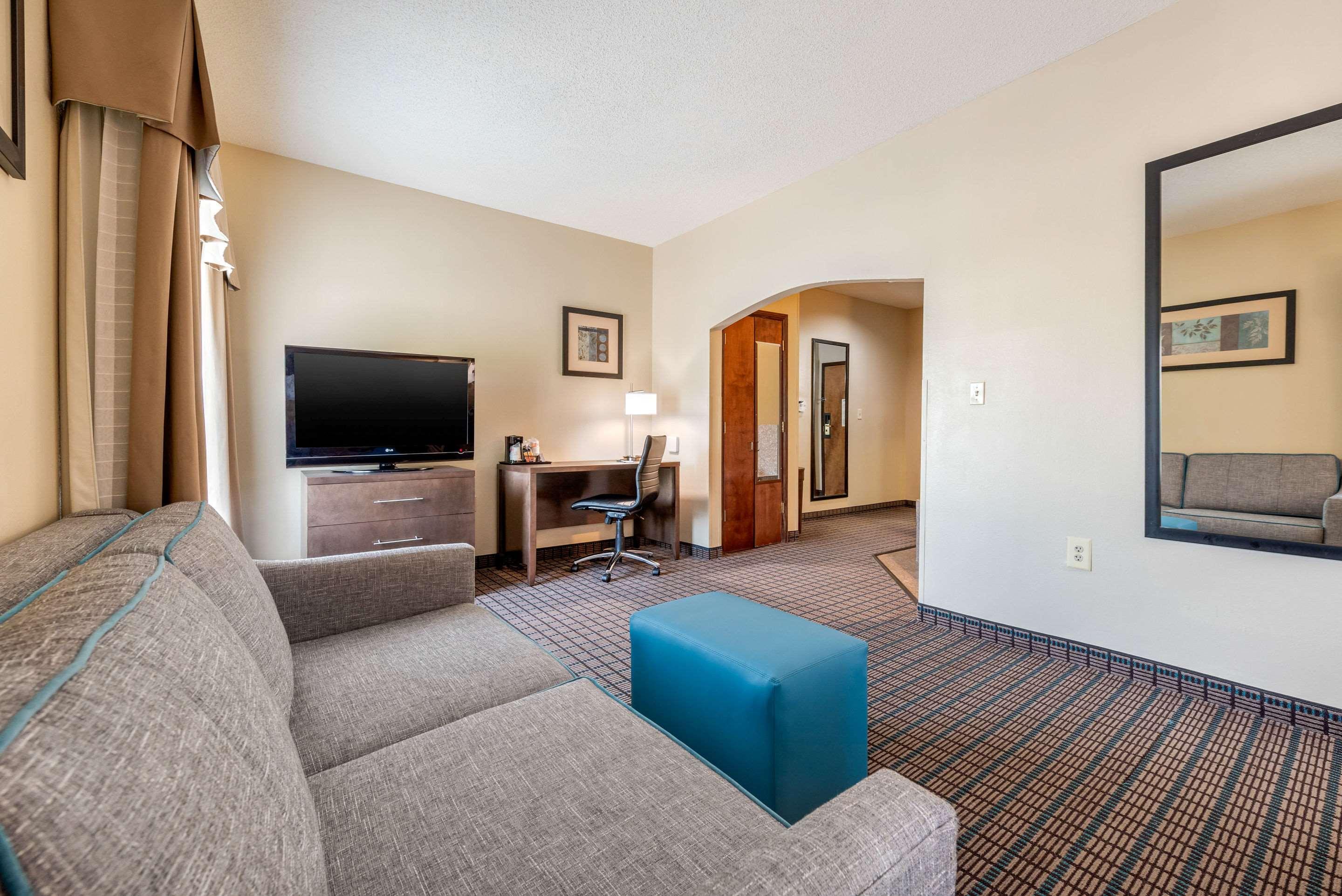Quality Inn & Suites Cincinnati